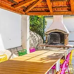 Villa Salt Water *