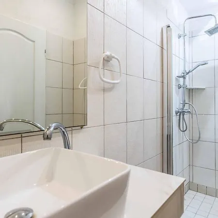 Salt Water دوبروفينك